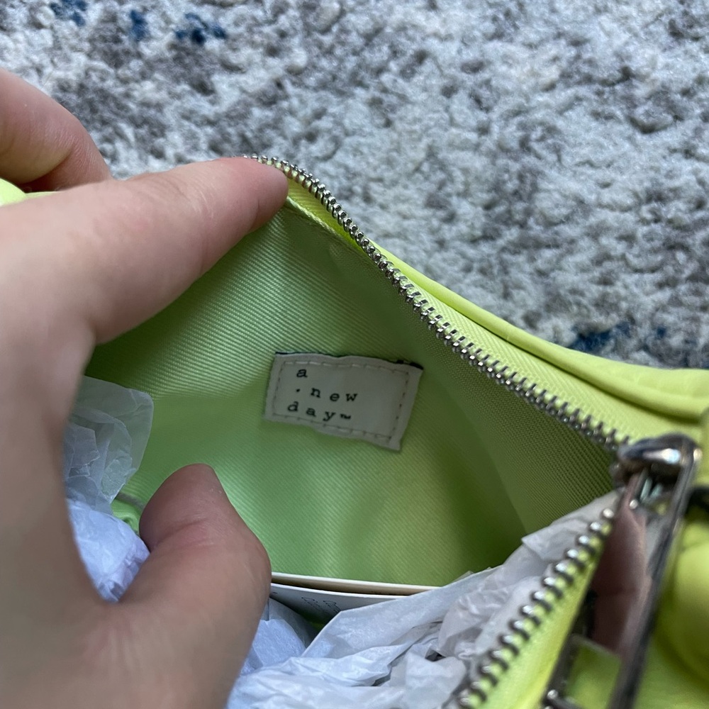 NWT Mini Purse - Picture 6 of 6